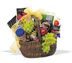 Gourmet Picnic Basket from Martinsville Florist, flower shop in Martinsville, NJ
